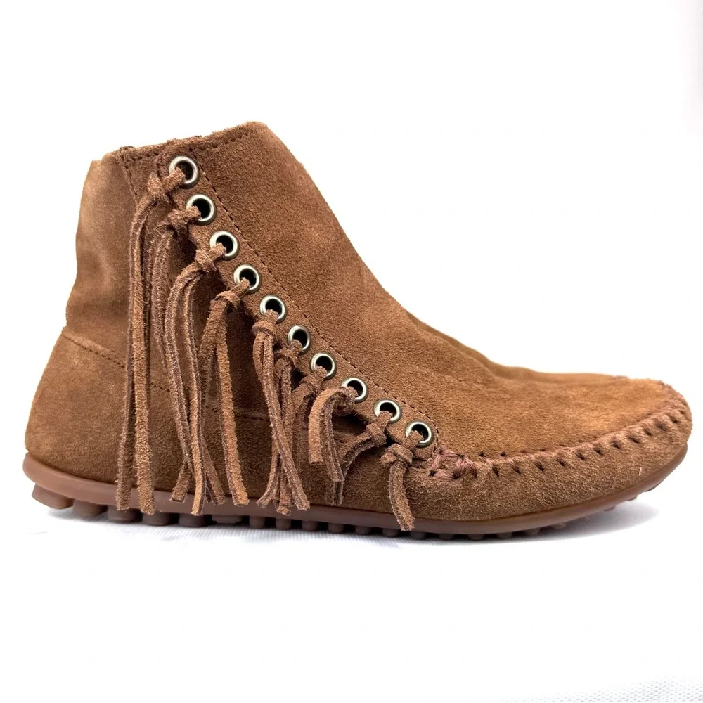 Minnetonka Willow bootie w fringe in dusty brown - sz 7 - BWOT - Picture 4 of 14